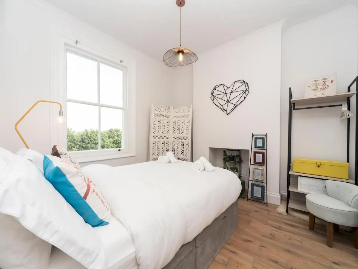 Pass The Keys Cosy And Chic Flat Near Greenwich Park London 0*,
