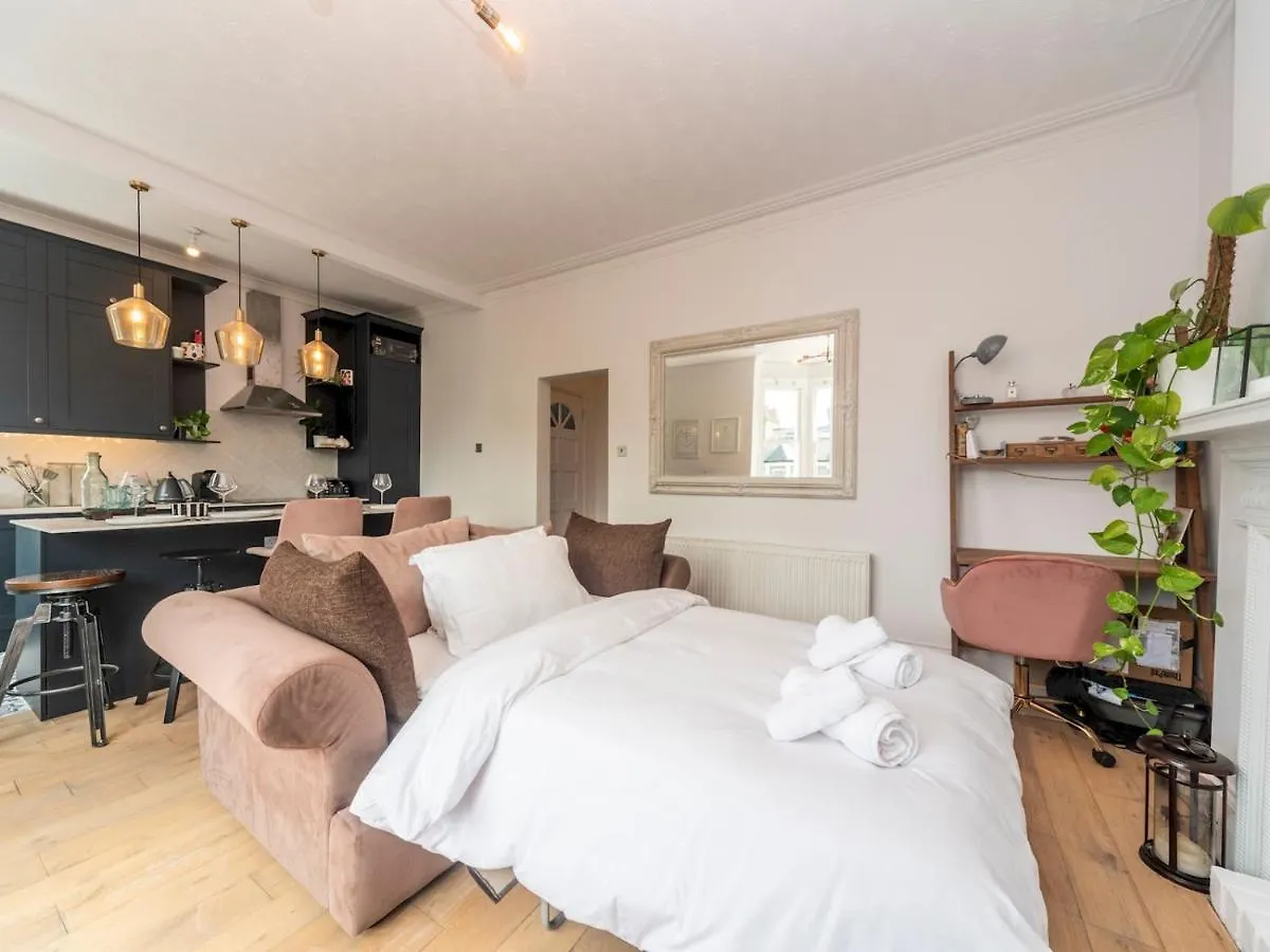Pass The Keys Cosy And Chic Flat Near Greenwich Park London United Kingdom