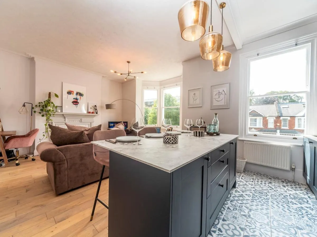 Pass The Keys Cosy And Chic Flat Near Greenwich Park London